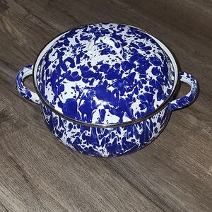 Golden Rabbit Enamel Blue and White Enamel Stock Pot